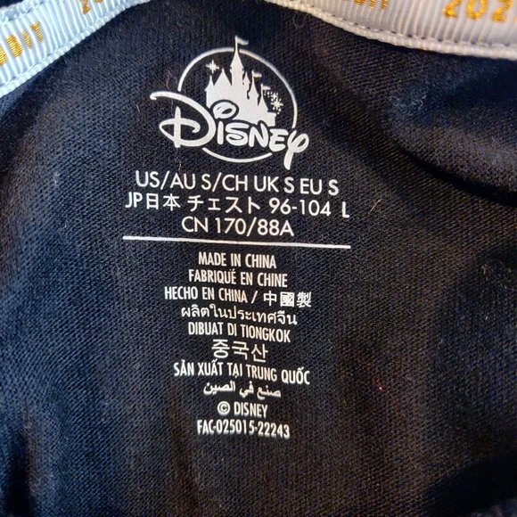 Disney Unisex 2023 Year Of The Rabbit March Hare White Rabbit T-Shirt Top S - Picture 8 of 10